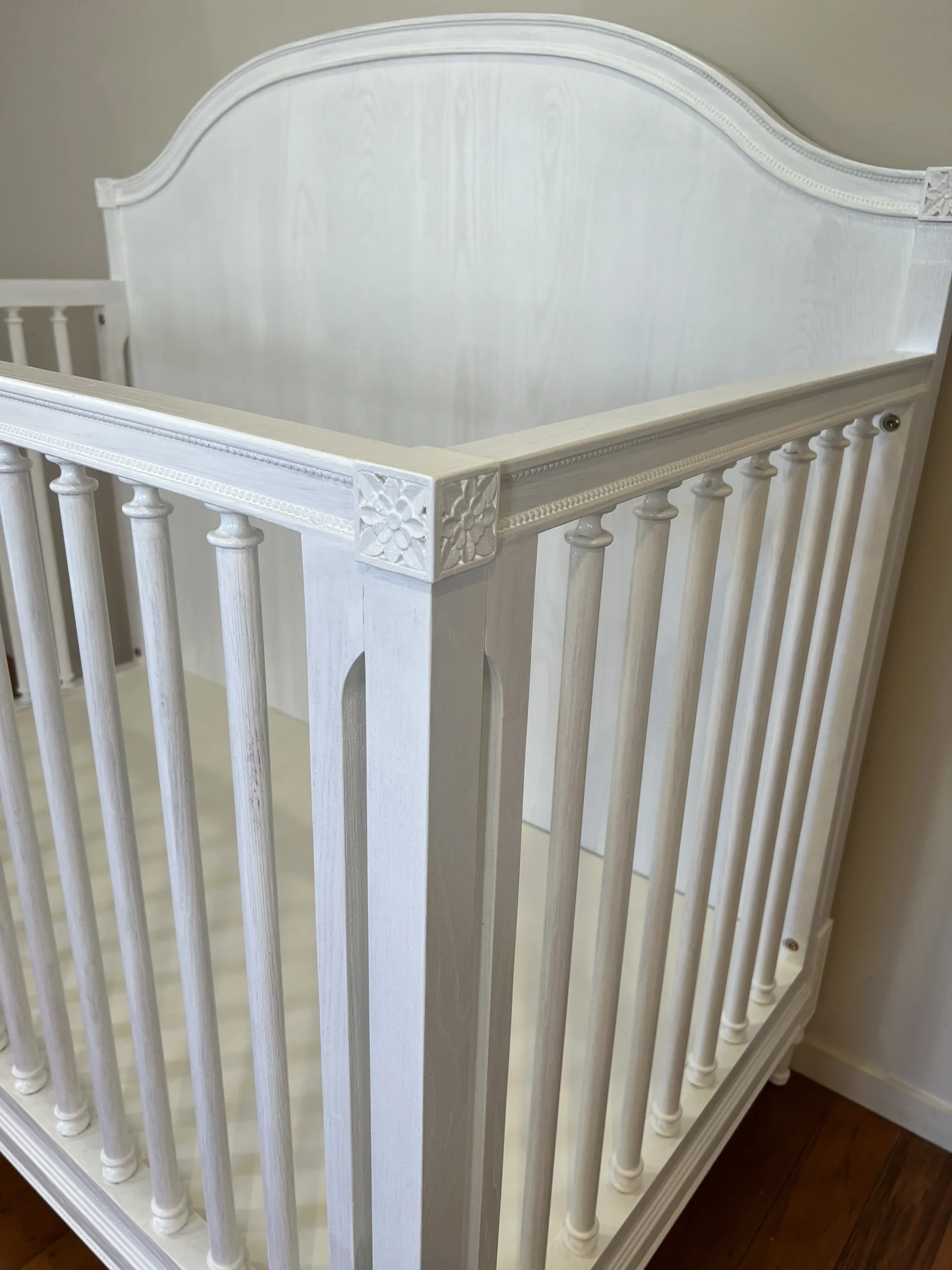 baby cot