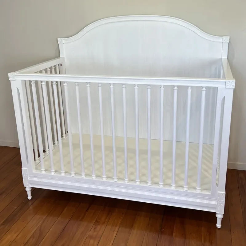 baby cot